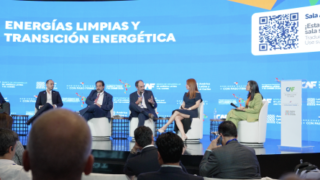 Cox destaca la importancia de una regulación clara para la transición energética en América Latina