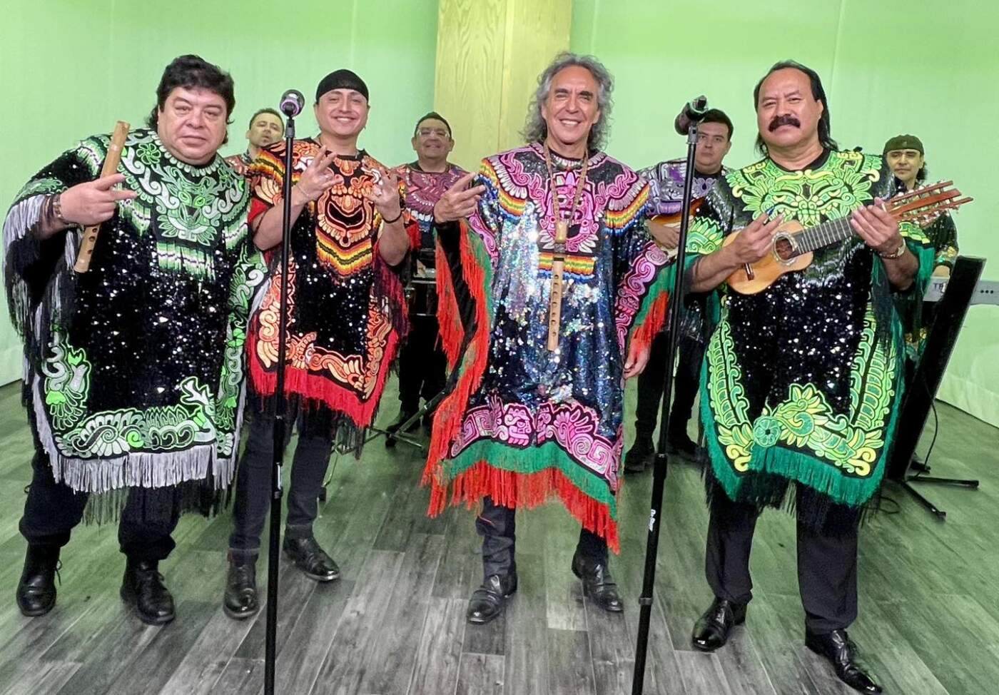 Los Askis llevarán su cumbia andina a la Arena CDMX el 1 de noviembre, celebrando su 31 aniversario