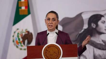 «México ha decidido su destino sin copiarle a nadie», responde Sheinbaum a la presidenta de Madrid tras comparación con Venezuela